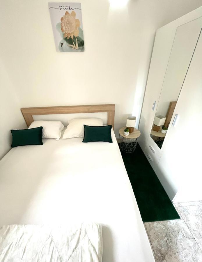 Apartment Vladan Котор Екстериор снимка