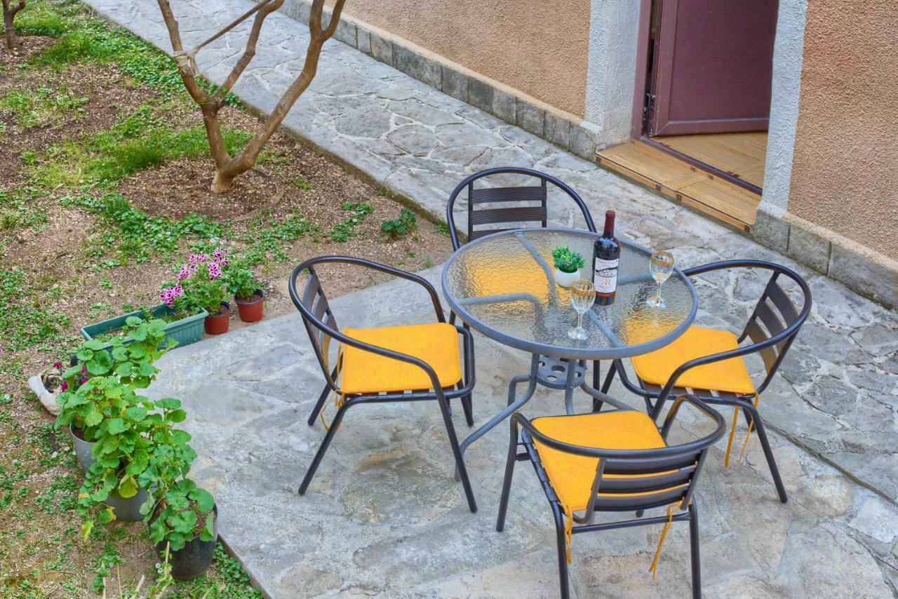 Apartment Vladan Котор Екстериор снимка