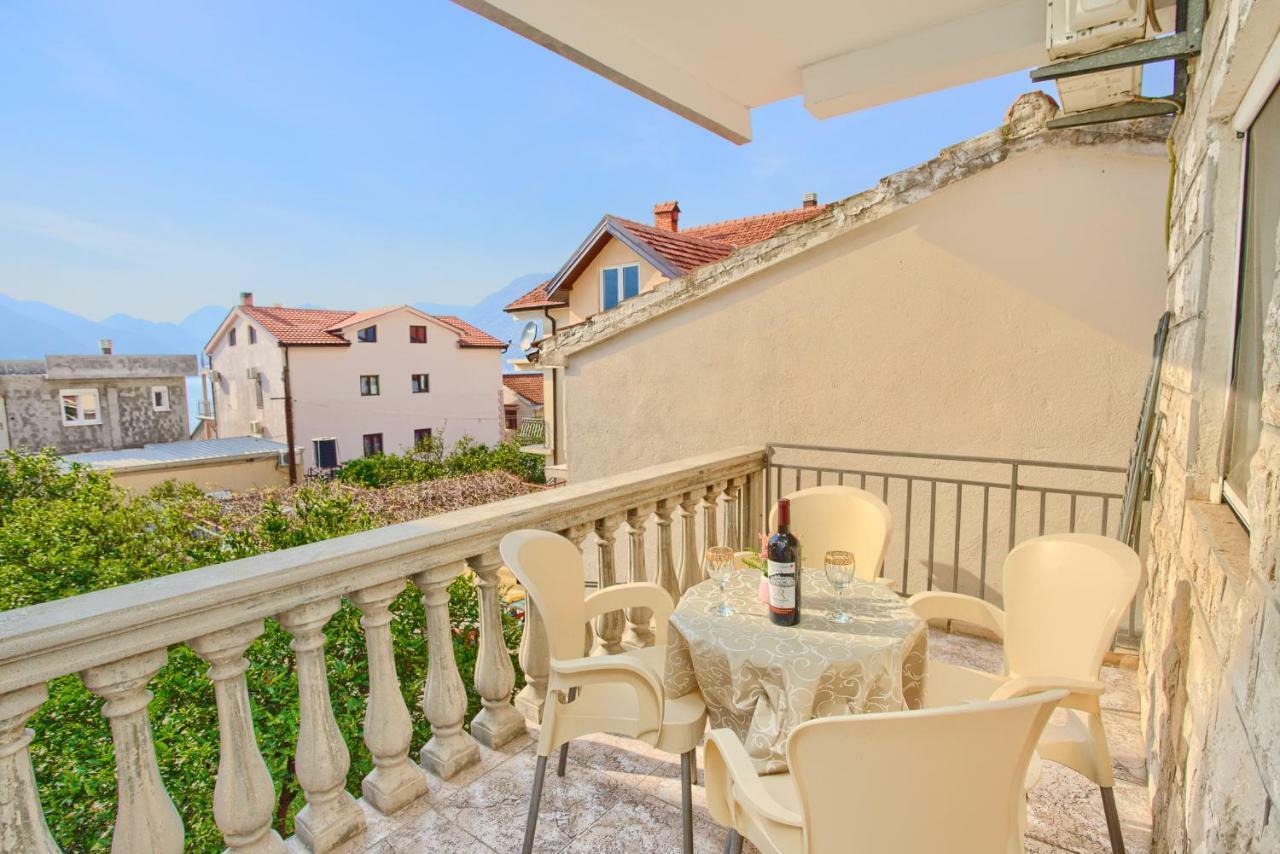 Apartment Vladan Котор Екстериор снимка